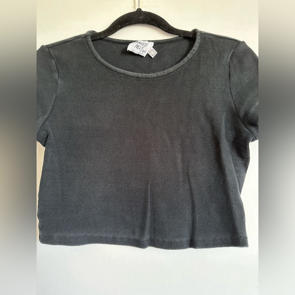 Princess Polly Black Ribbed Cropped Classic T-Shirt size 8 EUC - Picture 2 of 7